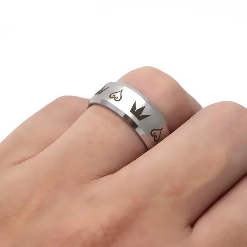 Eprolo LUXENK Crown Ring with intricate 5D design, featuring detailed craftsmanship and a regal crown motif.