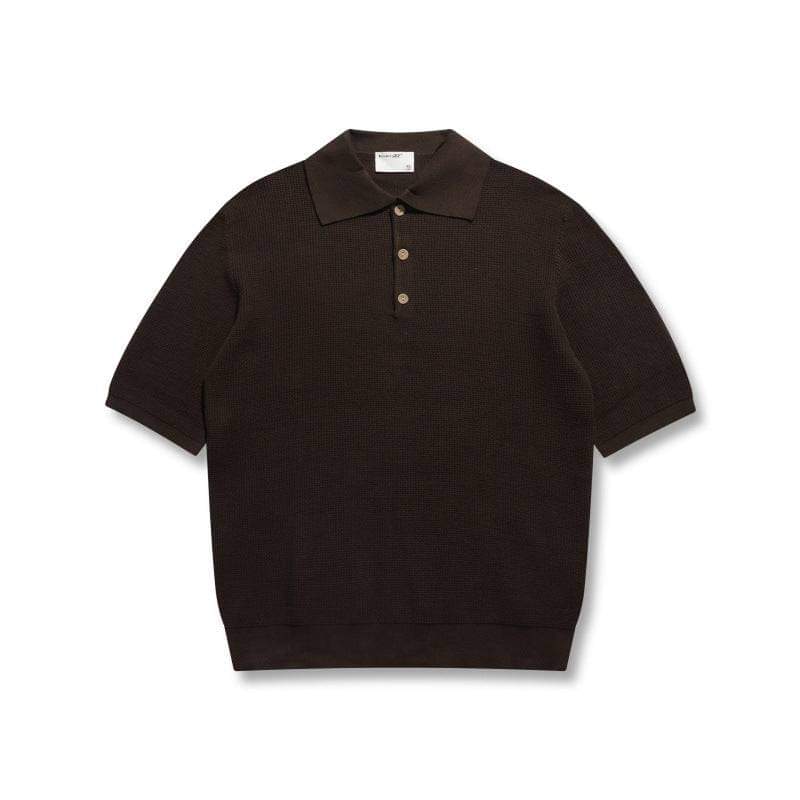 eprolo LUXENK© Clean Tone polo shirt in light fabric, featuring a classic collar and short sleeves, laid flat for display.